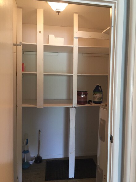 Walk in storage and linen closet - 1814 Colonial Village Way