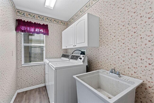 Building Photo - 16219 Turnbury Oak Dr