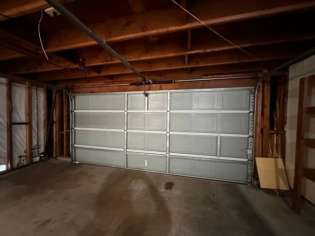 Building Photo - Single Story townhome, water/sewer paid by...