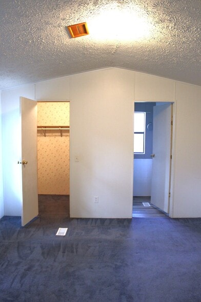 Building Photo - 5954 Skokie Rd