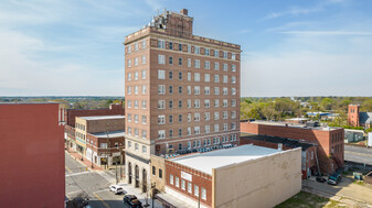 Building Photo - The View at Wayne National