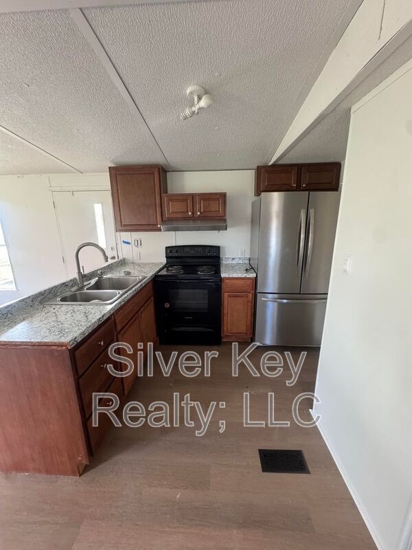 Building Photo - 3631-3637 Sweetwater Vonore Road