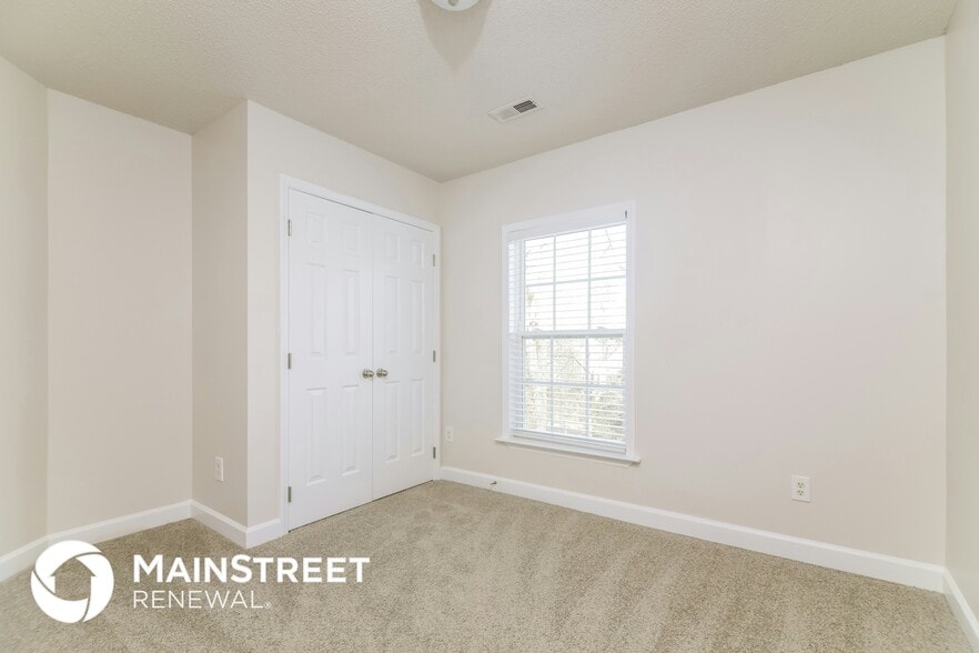 Building Photo - 111 Meadow Run