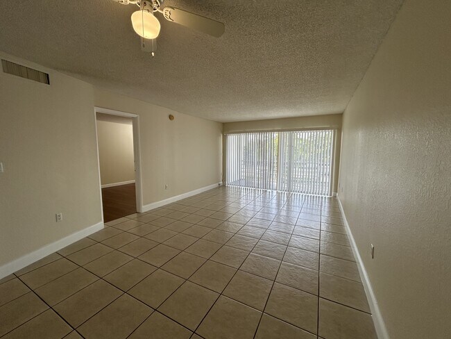 Building Photo - 4255 N University Dr