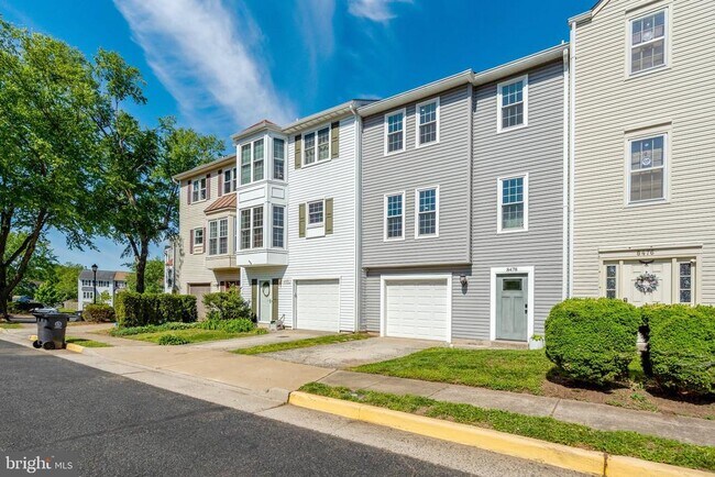 Building Photo - 8478 Battle Ct
