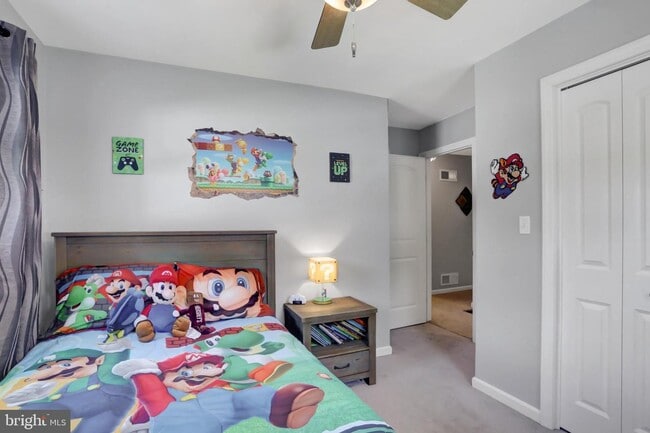 Building Photo - 127 Mountainview Dr