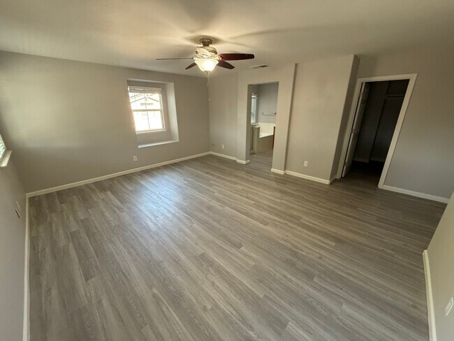 Building Photo - 94 Venus Court