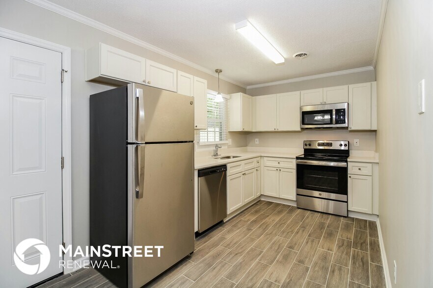 Building Photo - 4702 Yorkwood Dr