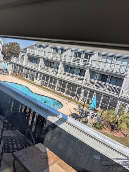 Building Photo - 3700 Golf Colony Ln