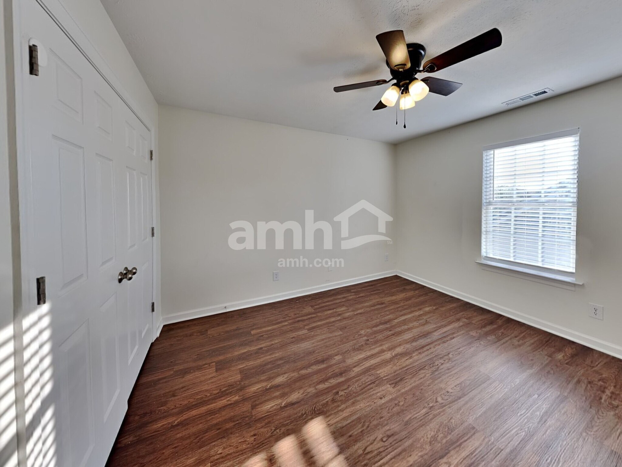 Building Photo - 4864 Ark Ln