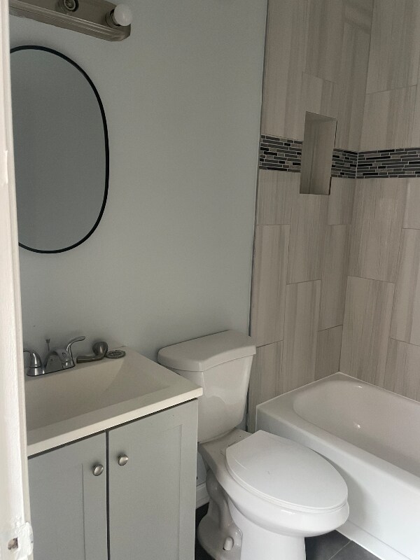 Building Photo - 1023 W Baltimore St