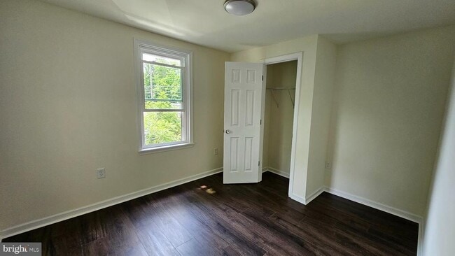 Building Photo - 340 E Baumstown Rd