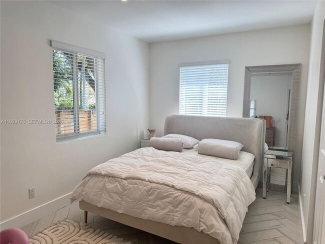 Building Photo - 44 NW 40th St