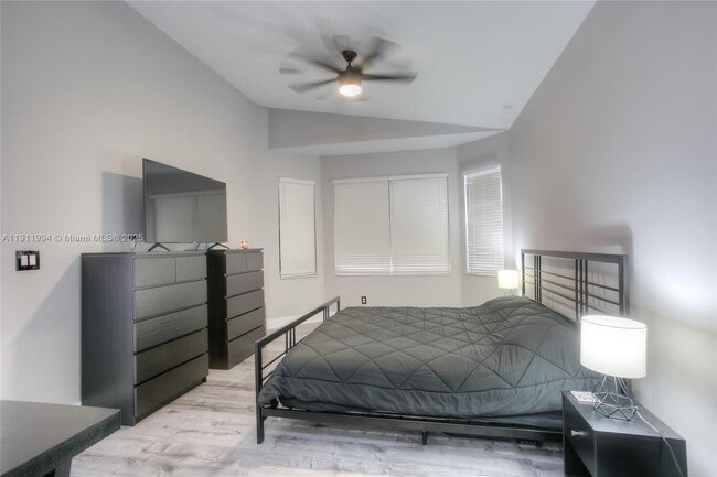 Building Photo - 11611 SW 10th Ct