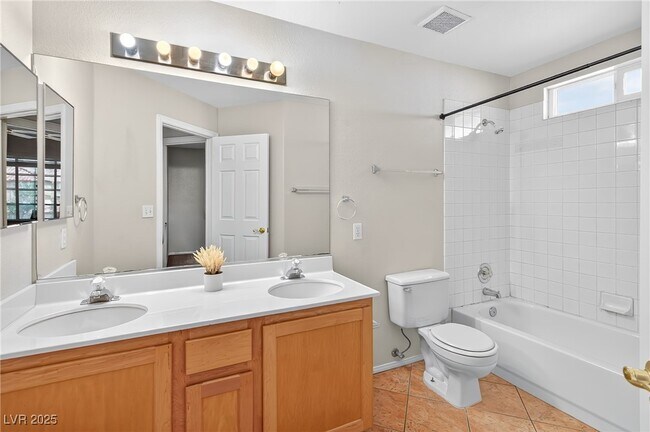 Building Photo - 8963 Crystal Lagoon Ct