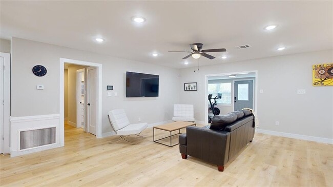 Building Photo - 5455 Birdwood Rd