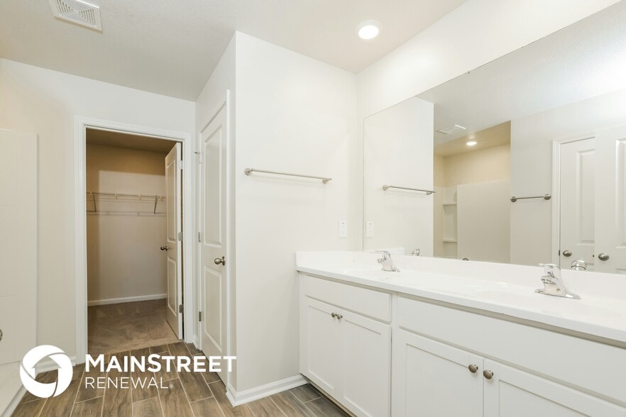 Building Photo - 9425 River Cane Rd