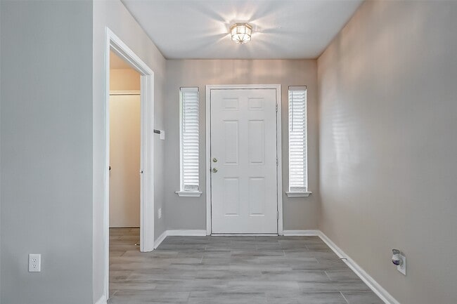 Building Photo - 10822 Cane Grove Ln