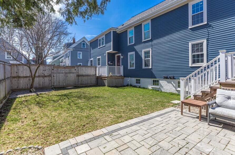 Building Photo - 21 Union St