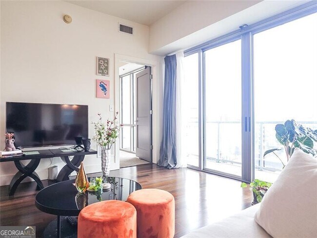 Building Photo - 1100 Howell Mill Rd NW