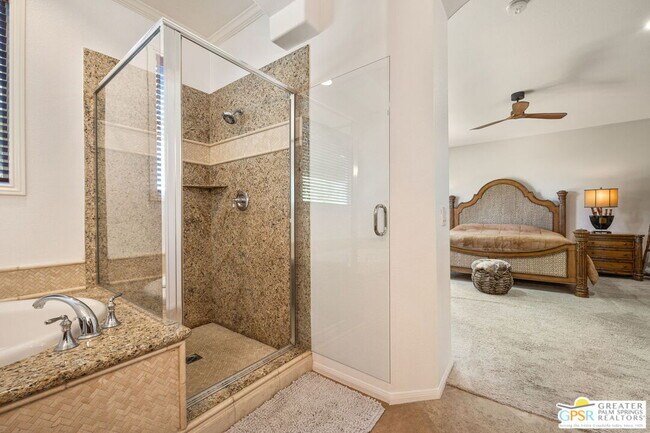 Building Photo - 78150 Calico Glen Dr