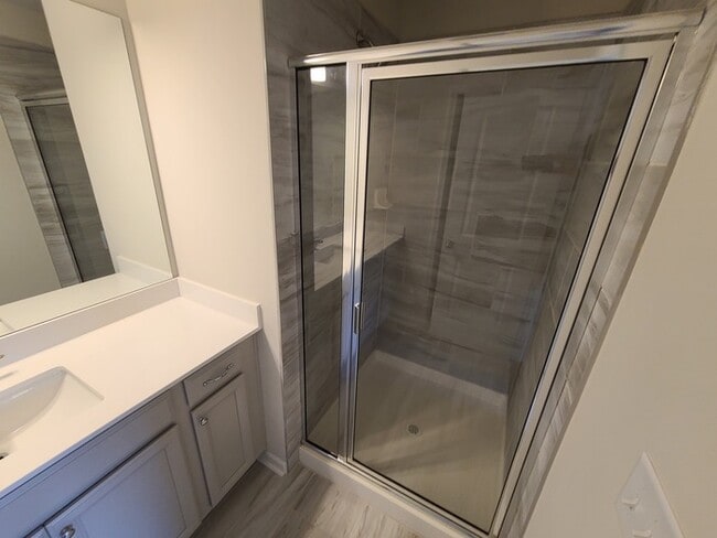 Building Photo - 3 Bed and 3 Bath Brand new ready for move-...