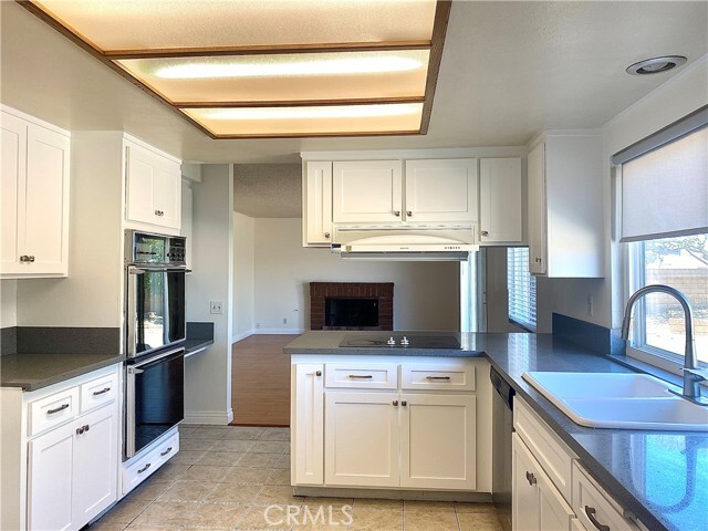 Building Photo - 701 Arciero Dr