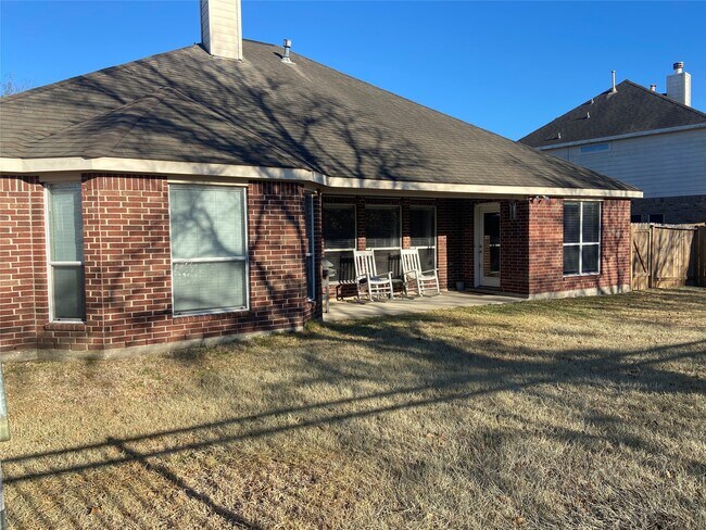 Building Photo - 2119 Coldwater Bridge Ln