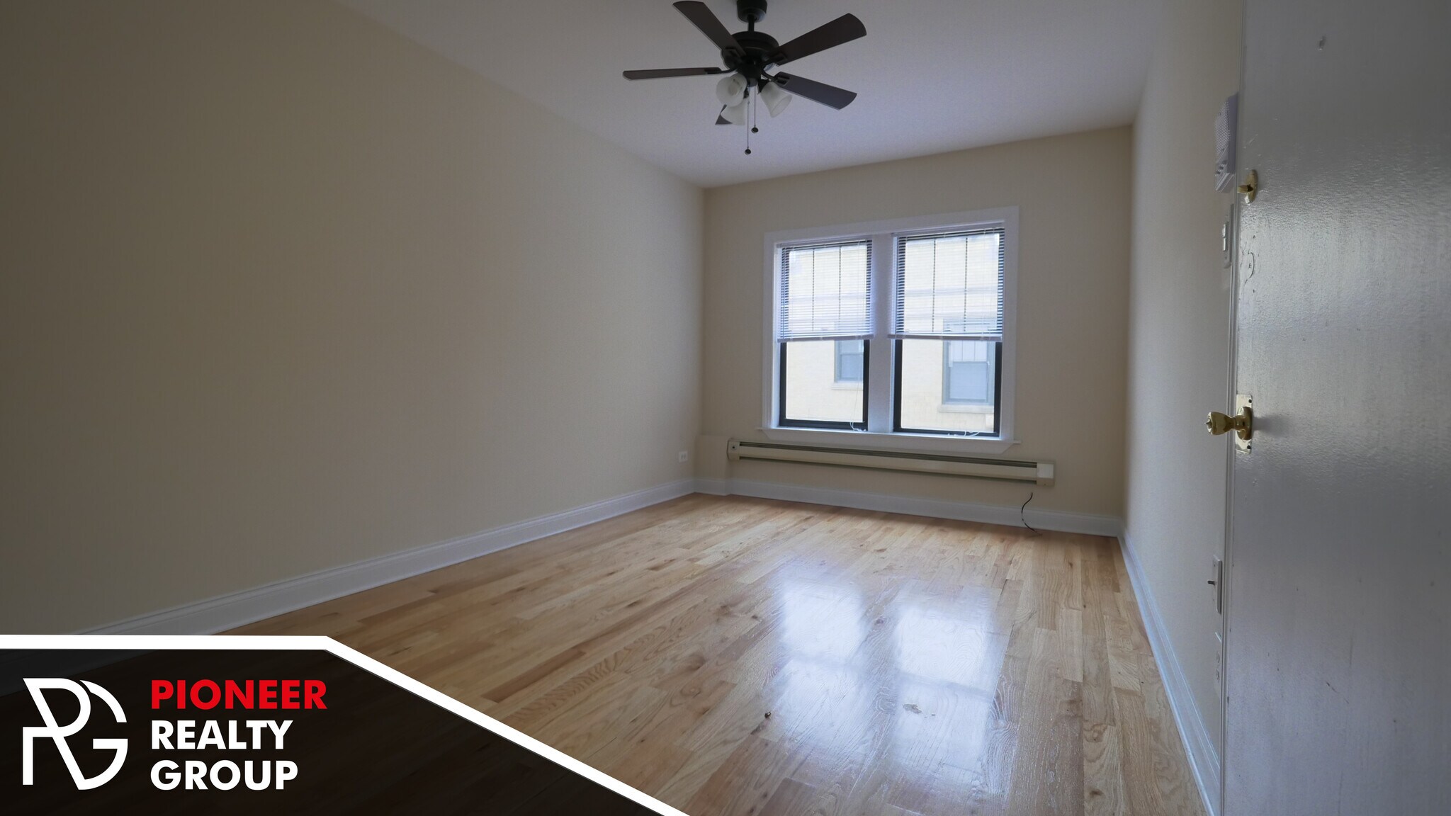 Building Photo - 2842 N Orchard St