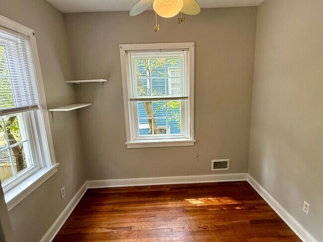 Building Photo - Updated 3BR Home in Coveted Forest Hill Pa...