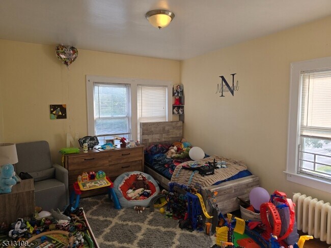 Building Photo - 1282 Valley Rd