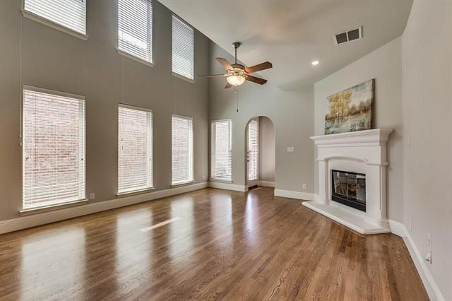 Building Photo - 7027 Nueces Dr