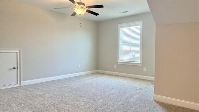 Building Photo - 1219 McClain Dr