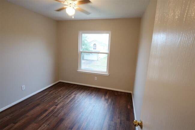 Building Photo - 6726 Windy River Ln