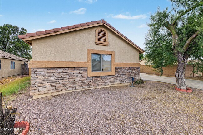 Building Photo - 3015 N 84th Dr
