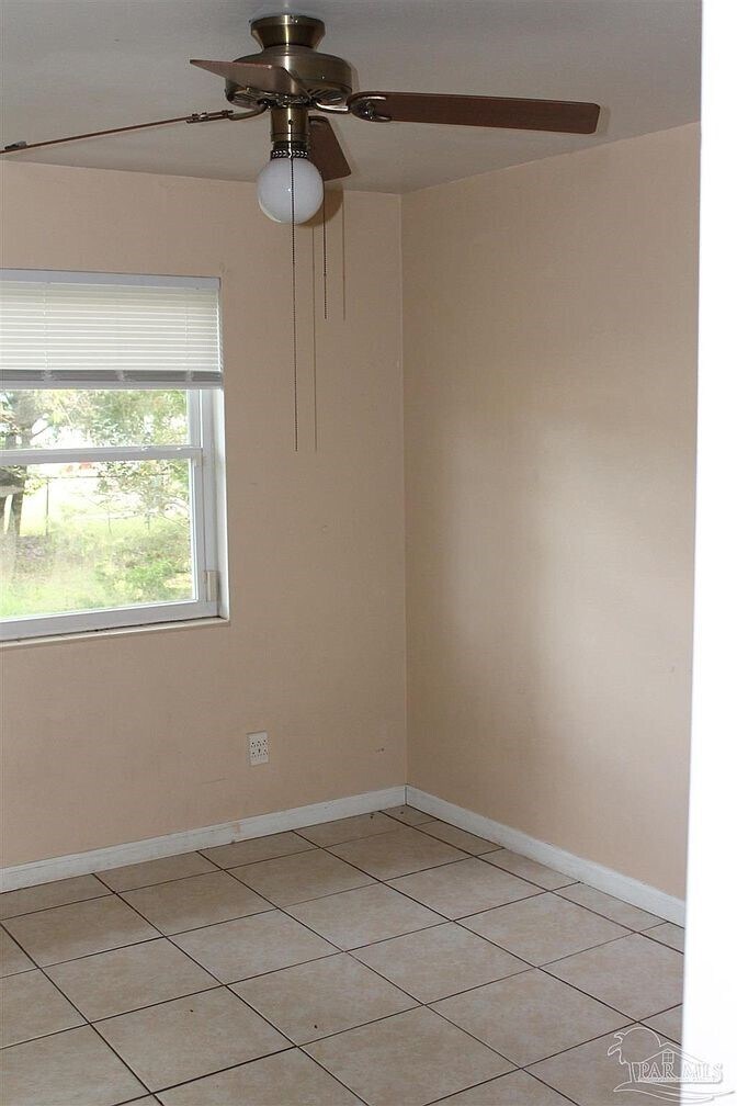 Bedroom 3 - 800 Blue Springs Dr