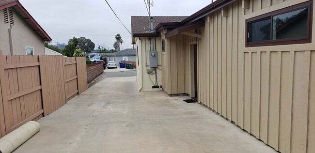 Building Photo - Fletcher Hills- 3 Bedroom/3 Bath Home For ...