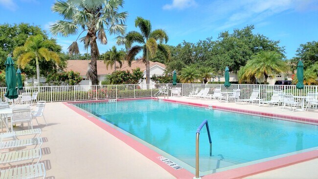 Building Photo - 629 Back 9 Dr