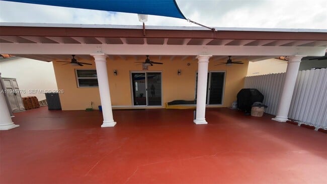 Building Photo - 1530 SW 138th Ave