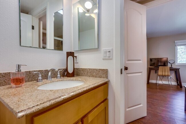 Building Photo - 23821 Hillhurst Dr