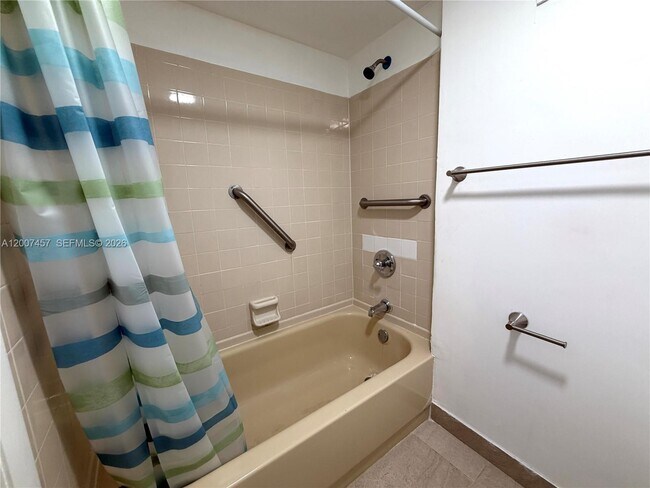 Building Photo - 3215 NW 102nd Terrace