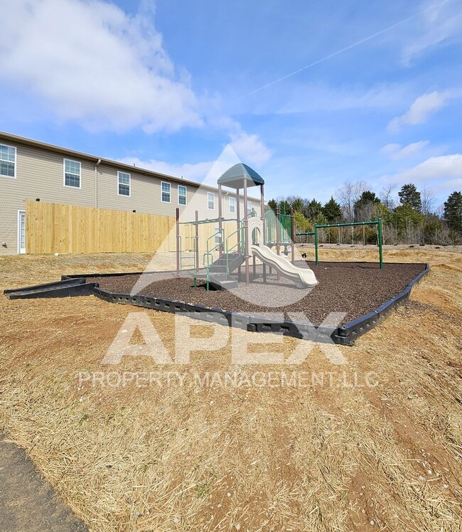 Building Photo - AVALON TOWNHOMES – BRAND NEW 2 Bd/2.5 Ba T...