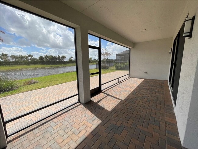 Building Photo - 10922 SW Meandering Mile Rd