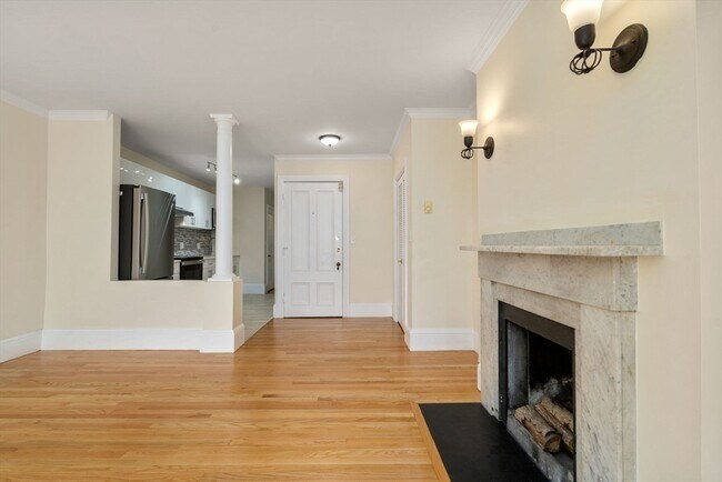 Building Photo - 25 Hancock St