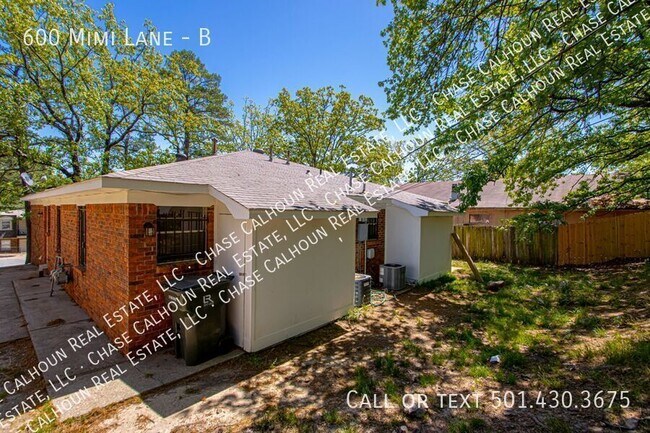 Building Photo - 600 Mimi Ln