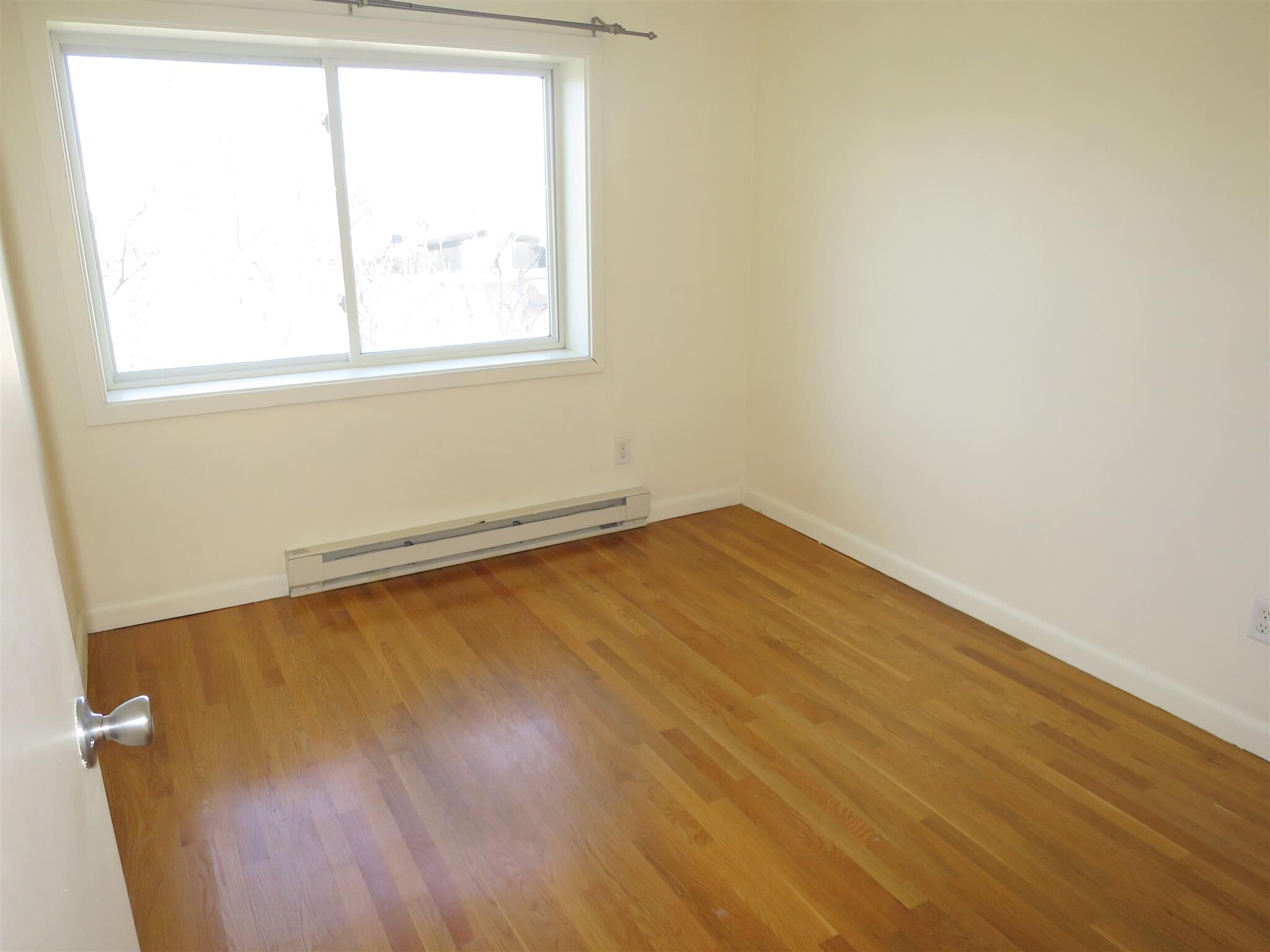 Building Photo - 70 Park St