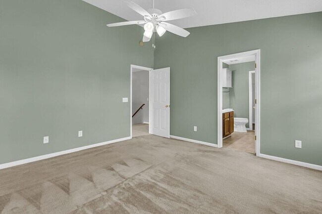 Building Photo - 403 Dovetail Cir