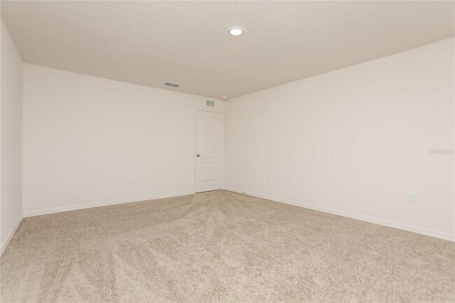 Building Photo - 35665 Rose Moss Ave