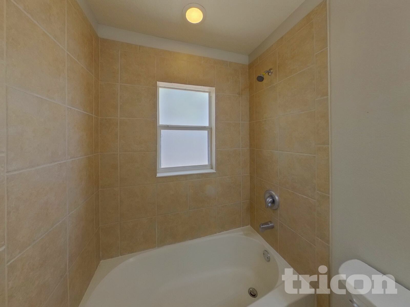 Building Photo - 10109 37th Ct E