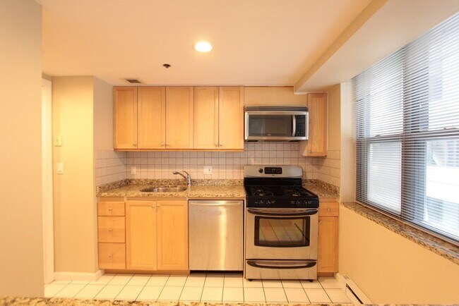 Building Photo - 172 Tremont St